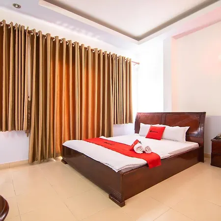 Reddoorz Hoang Minh Hotel